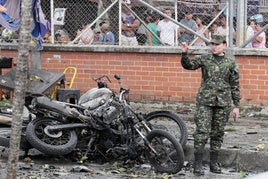 Al menos dos muertos y 36 heridos por una explosión de bombas en la ciudad colombiana de Cali