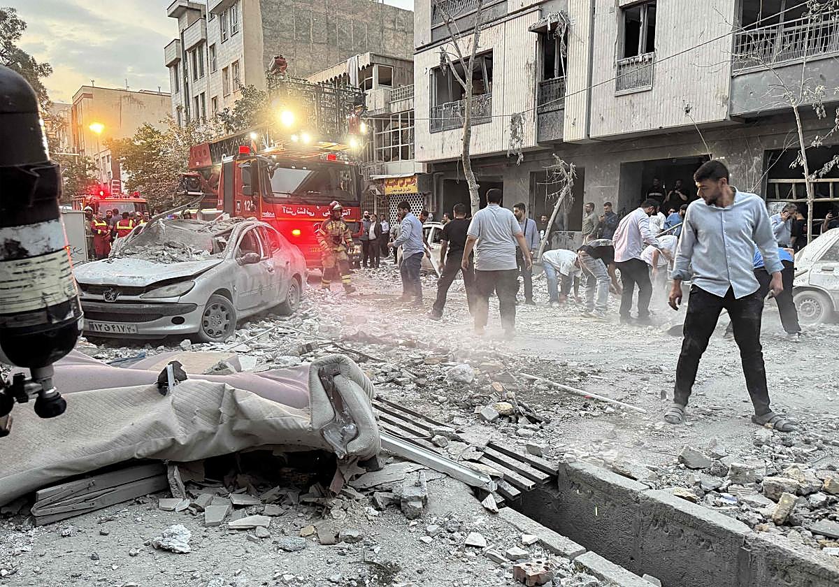 Teherán tras el ataque de Israel de esta madrugada de viernes.