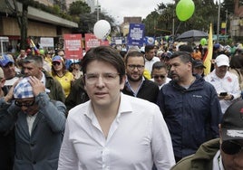 La salud del senador colombiano Miguel Uribe es «extremadamente crítica» tras ser intervenido de urgencia