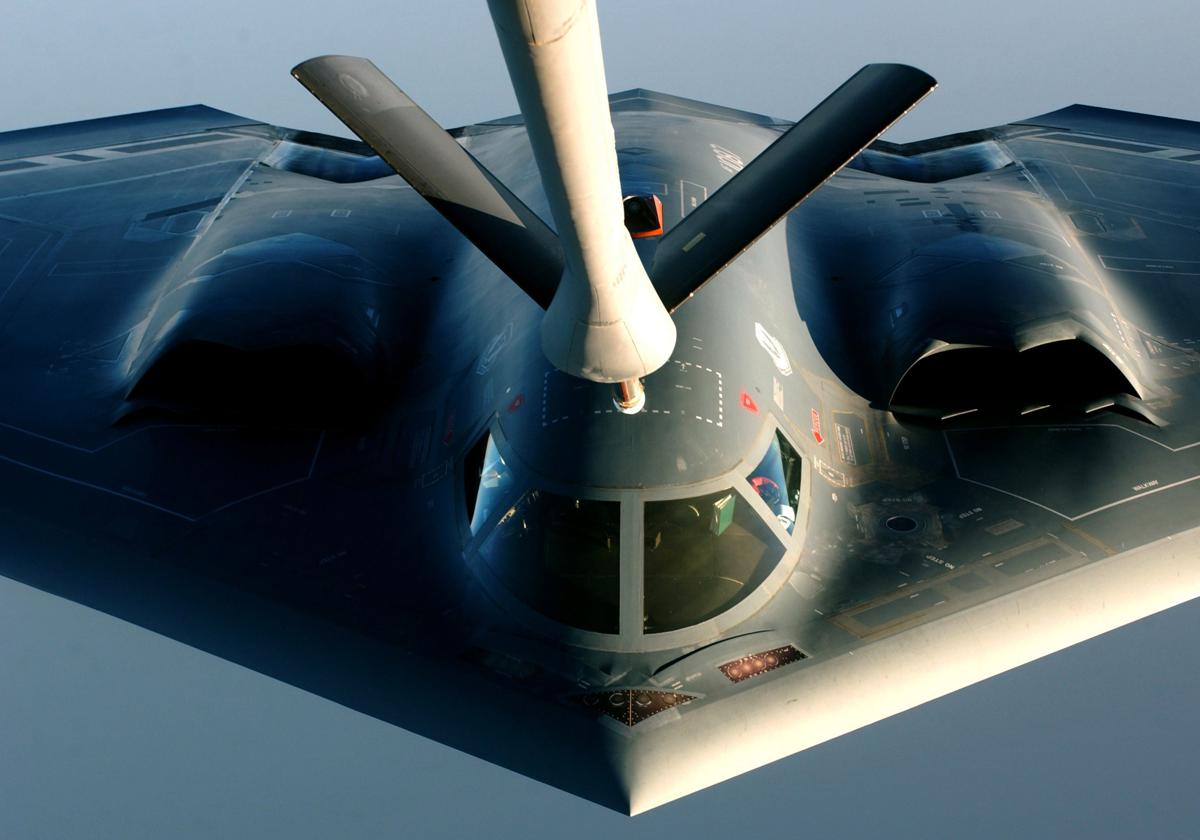 Aviones B2