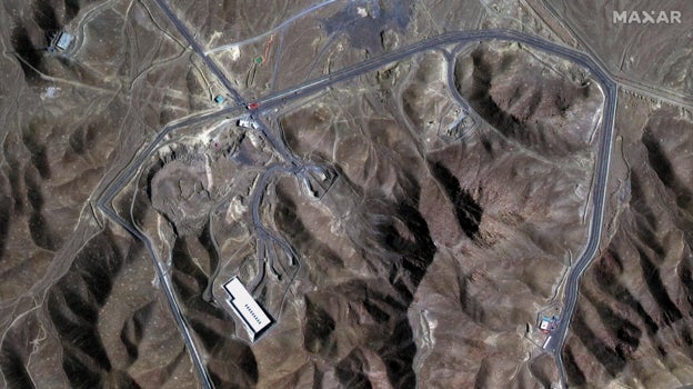 Imagen antes - Tierras iraníes antes y después de los ataques de Estados Unidos