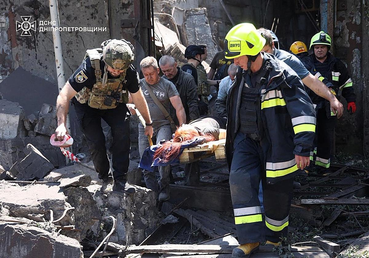 Secuelas de un ataque ruso con misiles en la región de Dnipropetrovsk