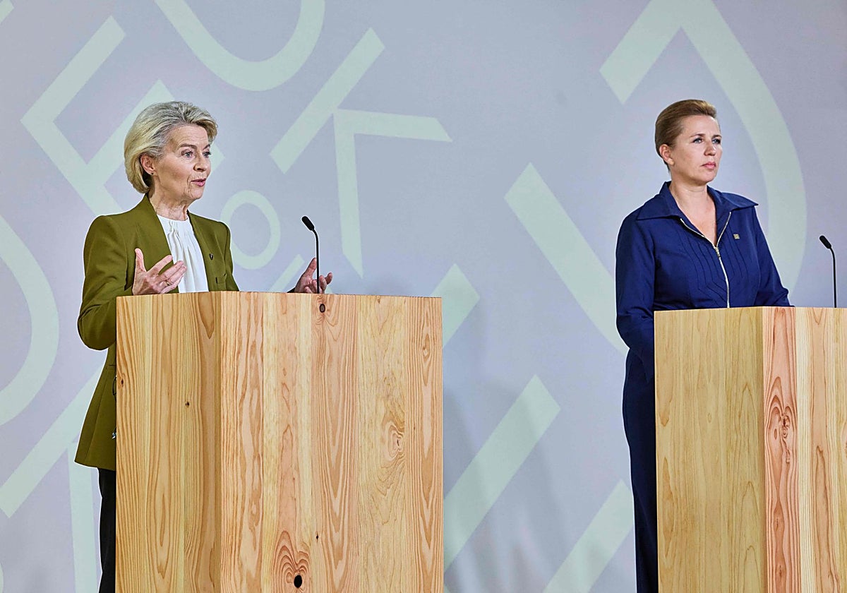Ursula Von der Leyen y Mette Frederiksen, durante la inauguración de la presidencia rotatoria europea en Aarhus