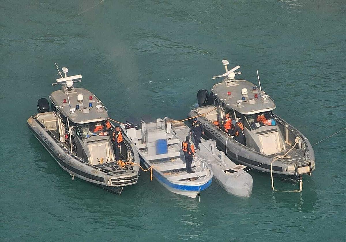 La Armada colombiana captura un semisumergible no tripulado