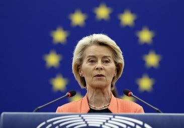 Von der Leyen acusa a los «extremismos» de promover la moción de censura