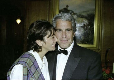 El carpetazo a la «lista de clientes» de Epstein desata una ola de críticas a la Casa Blanca