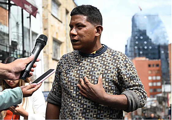 Un juez colombiano declara culpable de violación al padre de los niños rescatados en la selva en 2023