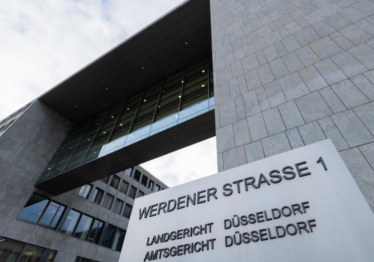 Edificio del tribunal regional de Dusseldorf en Alemania