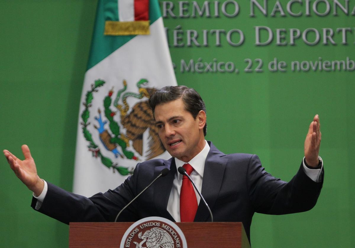 Enrique Peña Nieto hablando en la entrega del Premio Nacional de Deportes en Ciudad de México (México) el 22 de noviembre de 2018