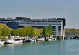 Alarma por la ola de suicidios en el Ministerio de Finanzas de Francia