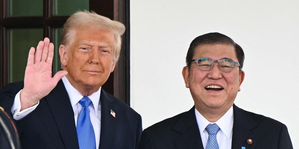 Trump anuncia un acuerdo comercial por el que rebaja al 15% los aranceles a Japón