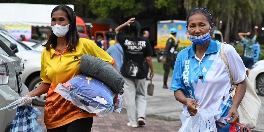 Los combates fronterizos entre Tailandia y Camboya dejan ya 16 muertos y 135.000 desplazados