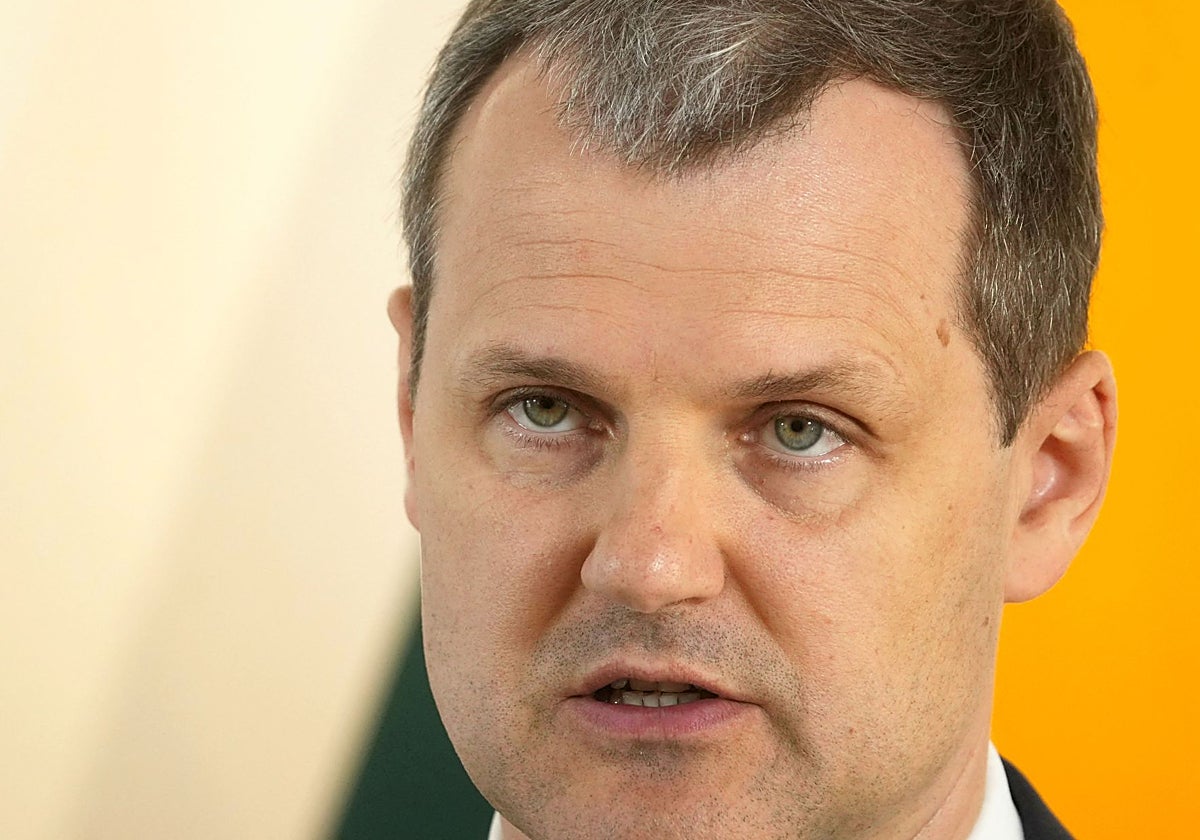 El primer ministro lituano, Gintautas Paluckas, dimitió el jueves en medio de una investigación por corrupción