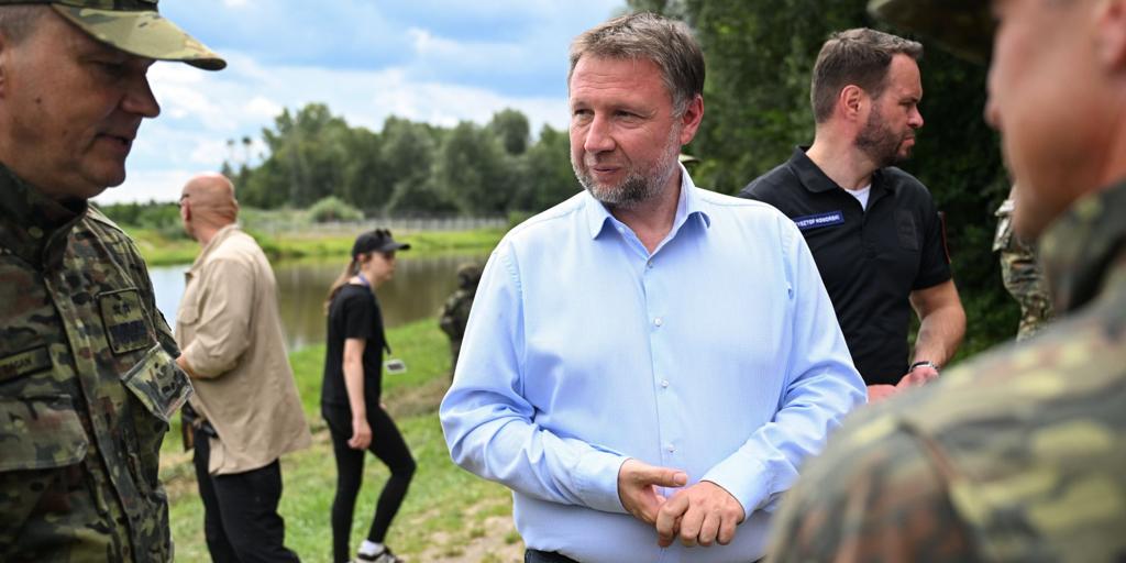 Polonia prolonga los controles fronterizos hasta octubre en medio de fuertes tensiones migratorias