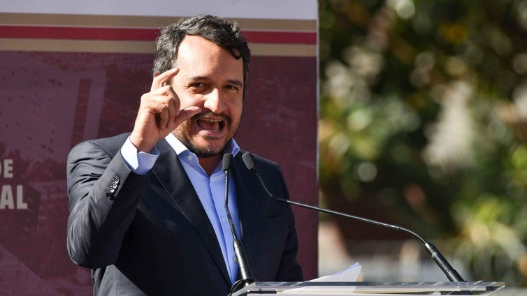 El hijo de López Obrador reaparece y rechaza las acusaciones por sus vacaciones en Tokio
