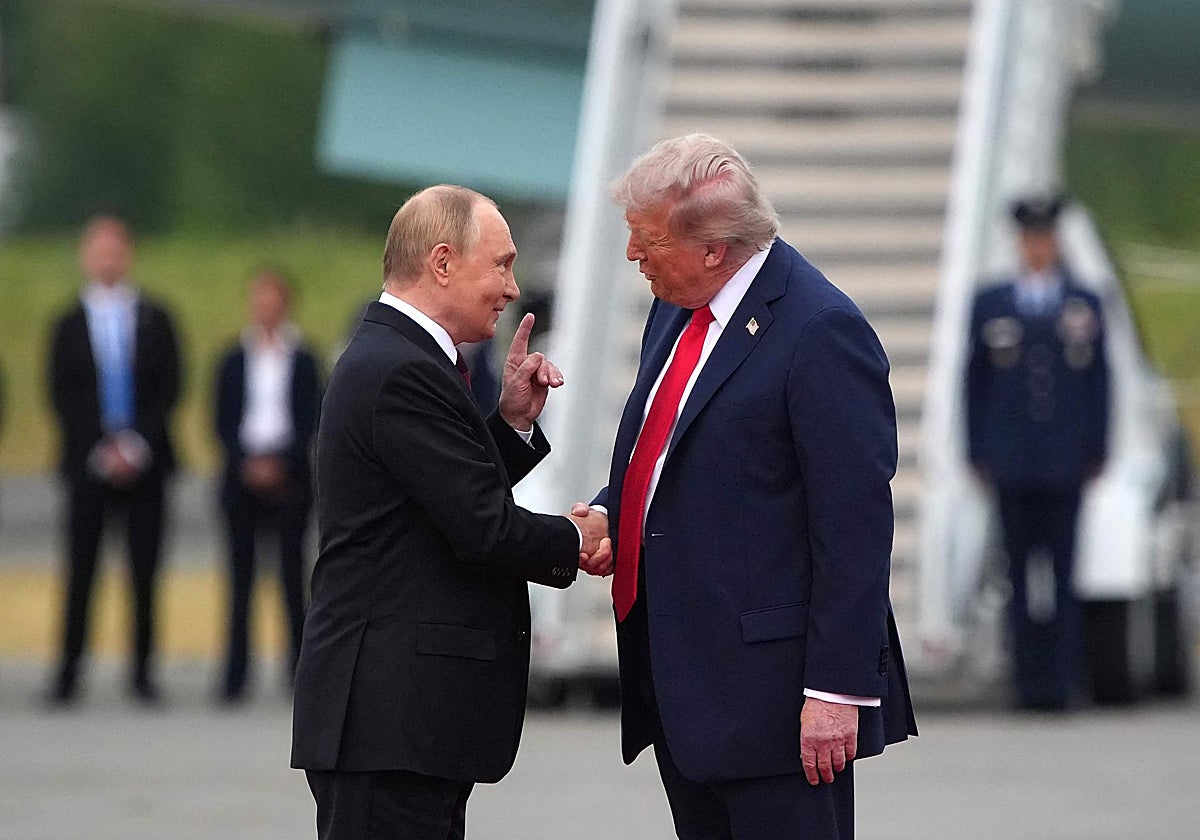 Trump da la espalda a Ucrania y apoya la exigencia de más cesiones territoriales a Putin para alcanzar la paz