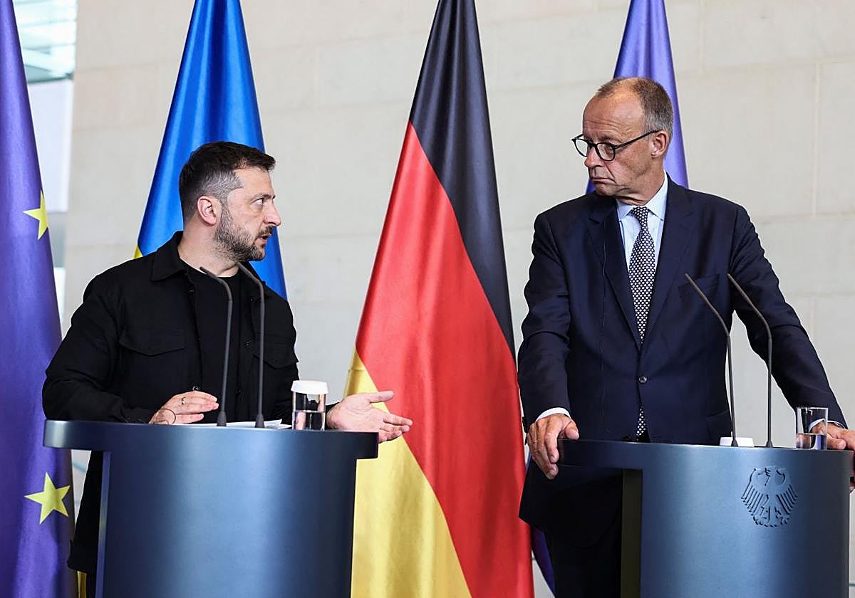 El canciller alemán, Friedrich Merz, explica que para planear el fin de la guerra en Ucrania, se tendrá que hacer con un Ejército ucraniano que pueda defenderse