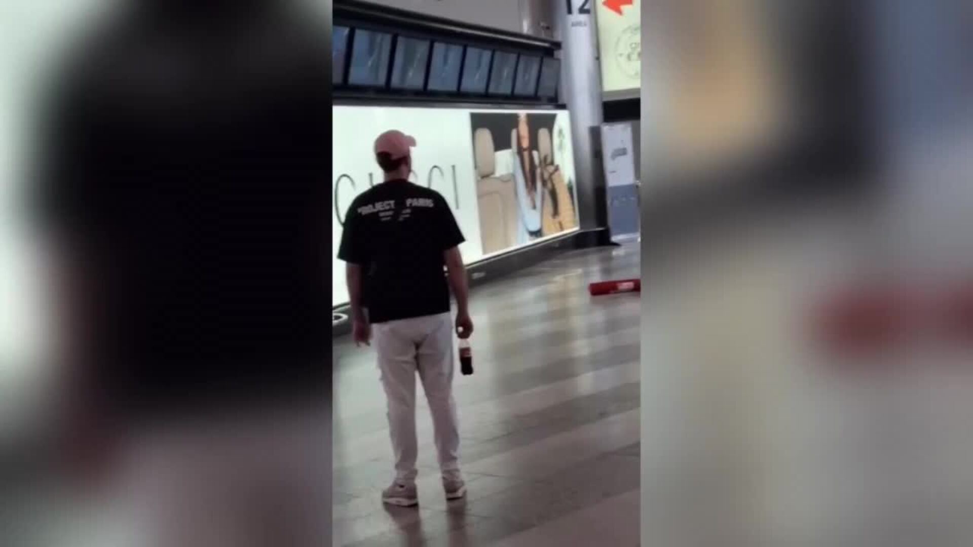 Detenido un hombre por incendiar y martillear un mostrador del aeropuerto de Milán