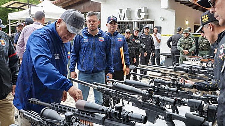 «Espero que los marines vengan por fin a sacar a Maduro»