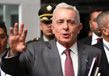 El Tribunal Superior de Bogotá ordena la libertad inmediata del expresidente Álvaro Uribe