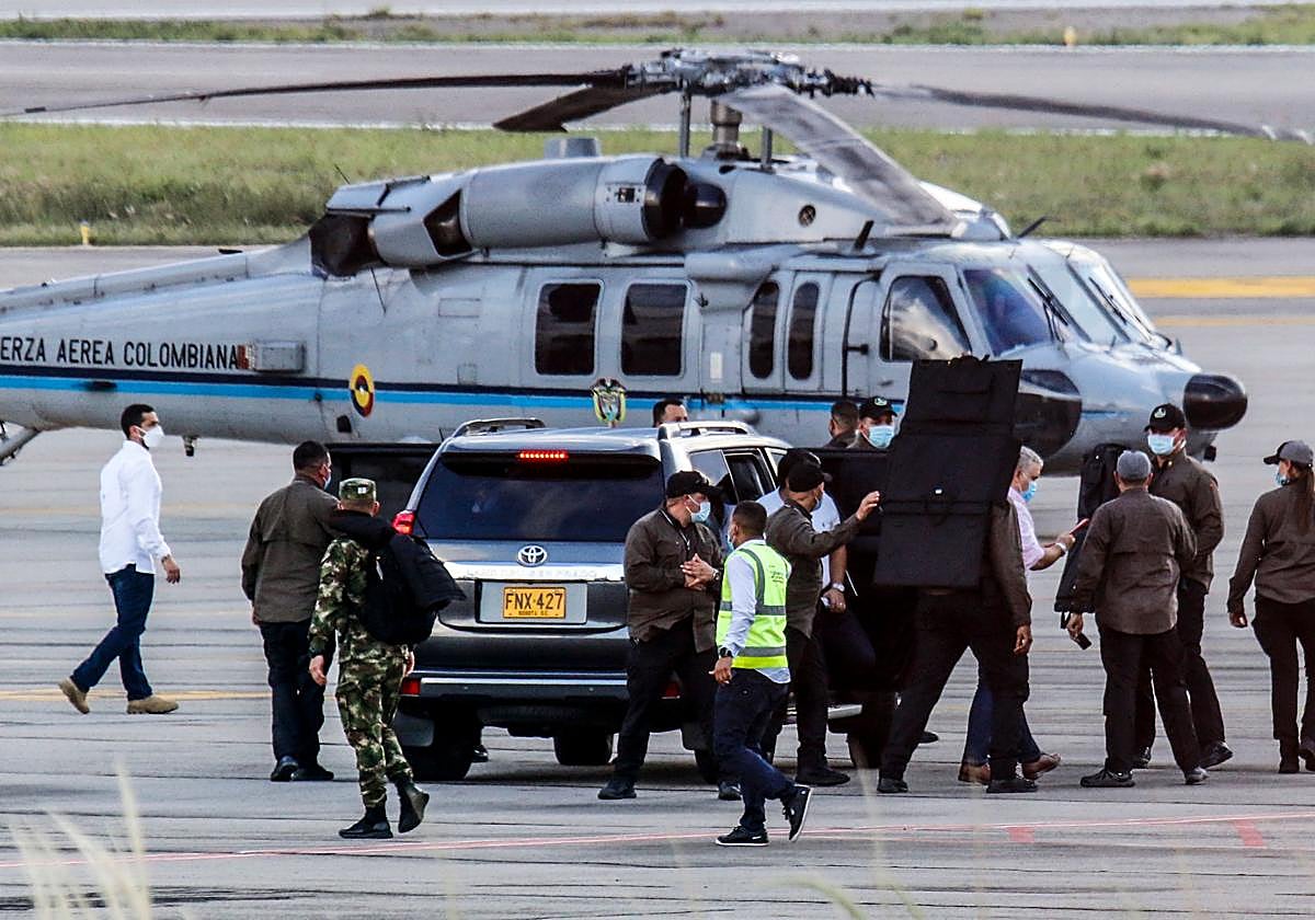 Un helicóptero de la Fuerza Aérea de Colombia
