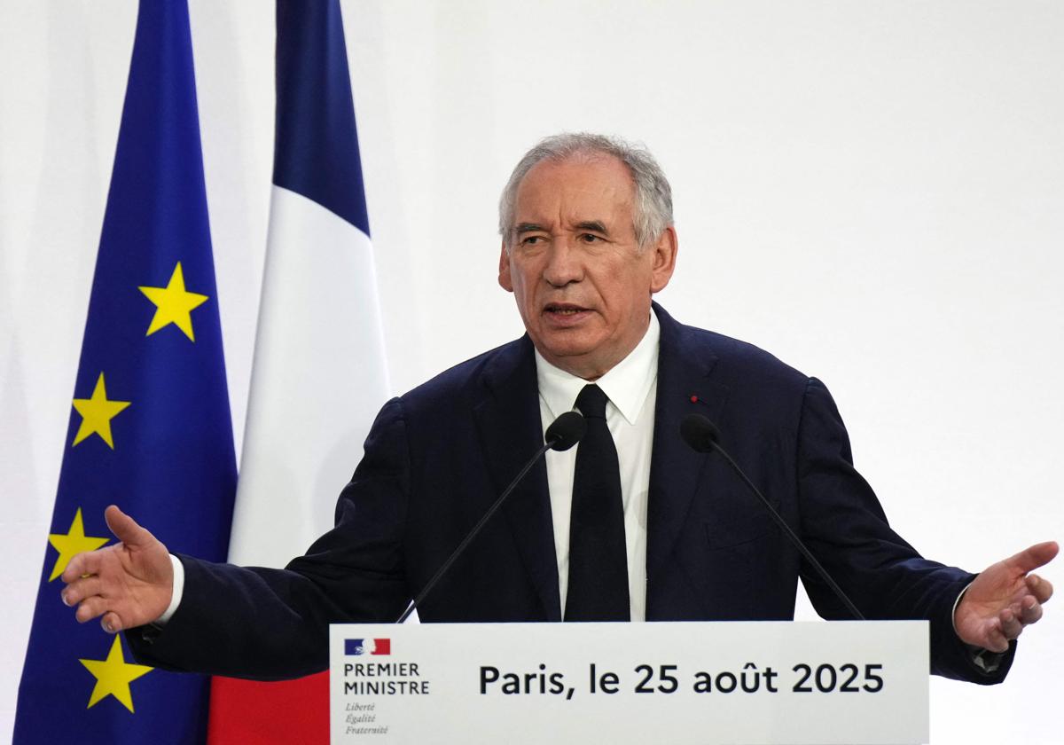 El primer ministro de Francia, François Bayrou, durante la rueda de prensa de este lunes