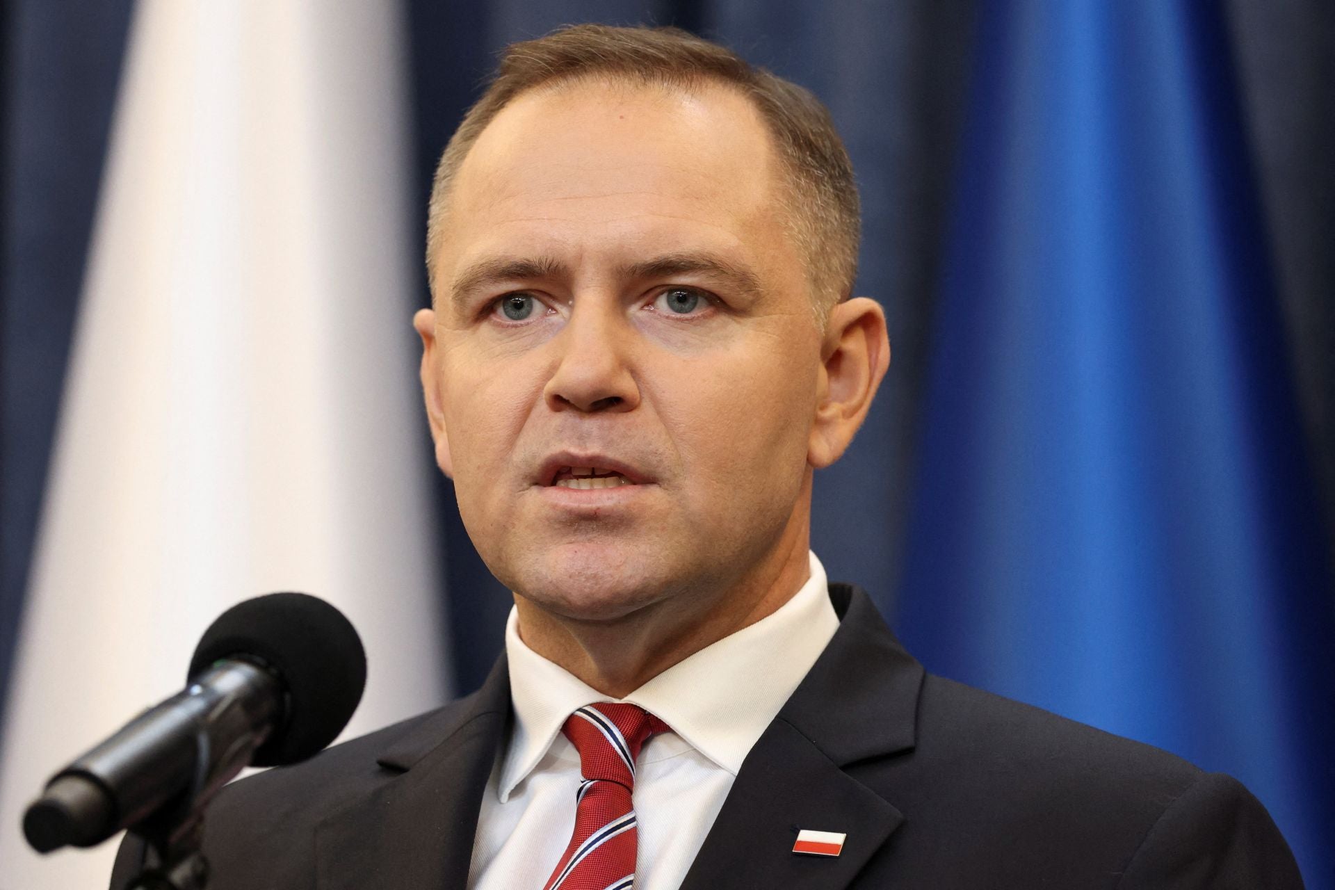 Polonia se distancia de Ucrania: amenaza con negarle el acceso al sistema satelital Starlink