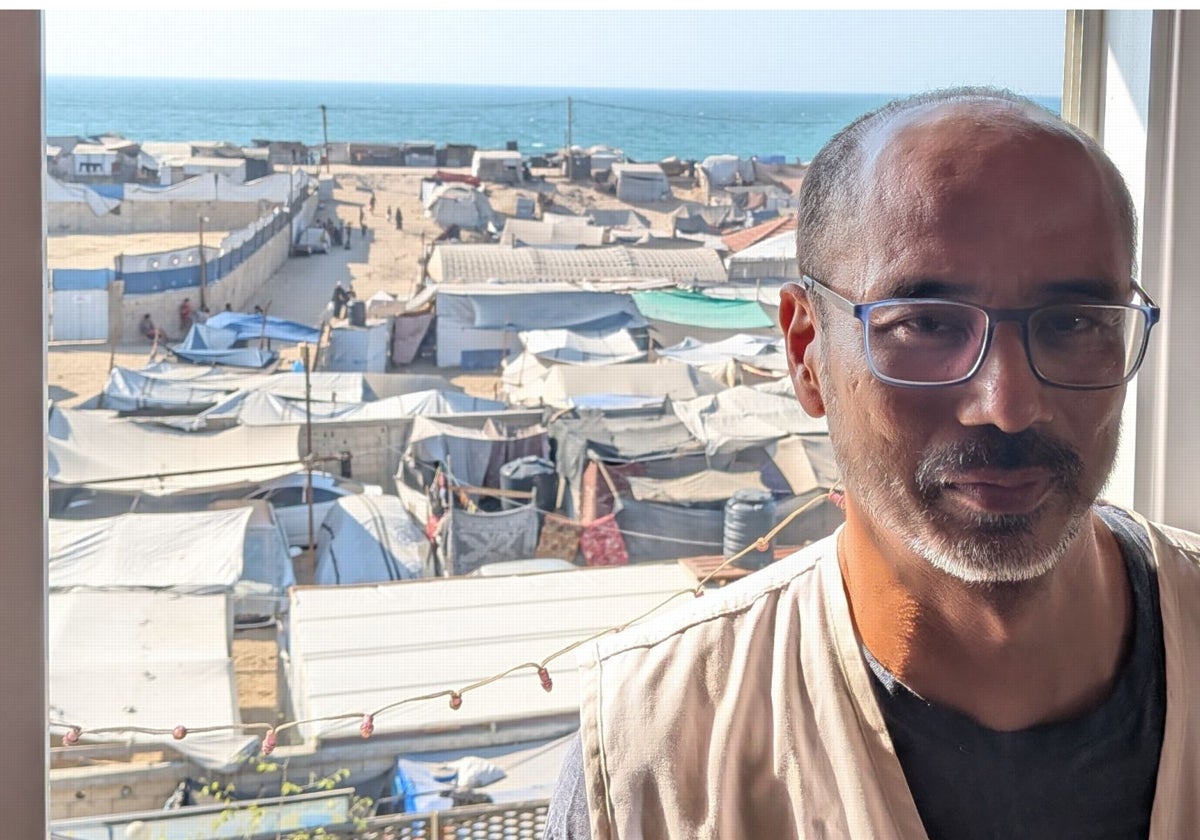 El médico Ramiro García, testigo de los bombardeos en la Franja de Gaza: «Atacaron directamente a quienes fueron a ayudar a las víctimas»