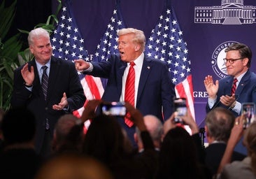 Trump acorta los visados a estudiantes y periodistas para evitar «abusos»