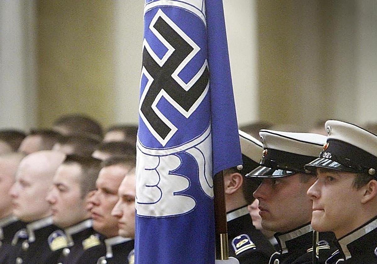 El Ejército finlandés ha afirmado que esta decisión se debe a querer «adaptar los símbolos para reflejar mejor la identidad actual de la Fuerza Aérea»