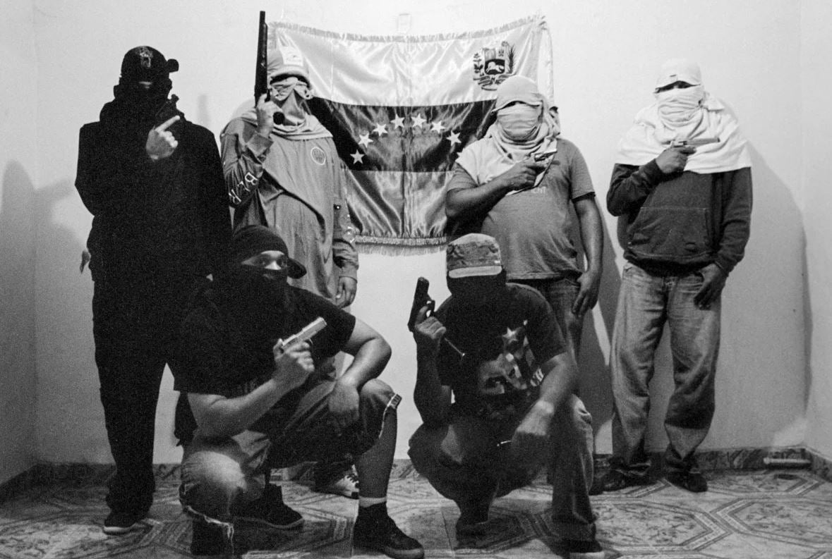 Uno de los 'colectivos' caraqueños, armados por la Administración de Chávez, en una foto de archivo