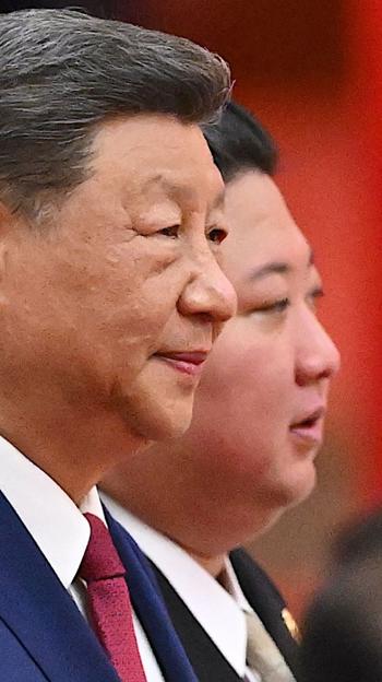 El presidente chino, Xi Jinping, recibe a su homólogo ruso, Vladímir Putin, y norcoreano, Kim Jong-un, durante los actos del 80 aniversario de la victoria sobre Japón