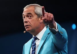 Farage insiste en que Reform UK estaría listo para gobernar en el 2027 y promete frenar los cruces del Canal en dos semanas