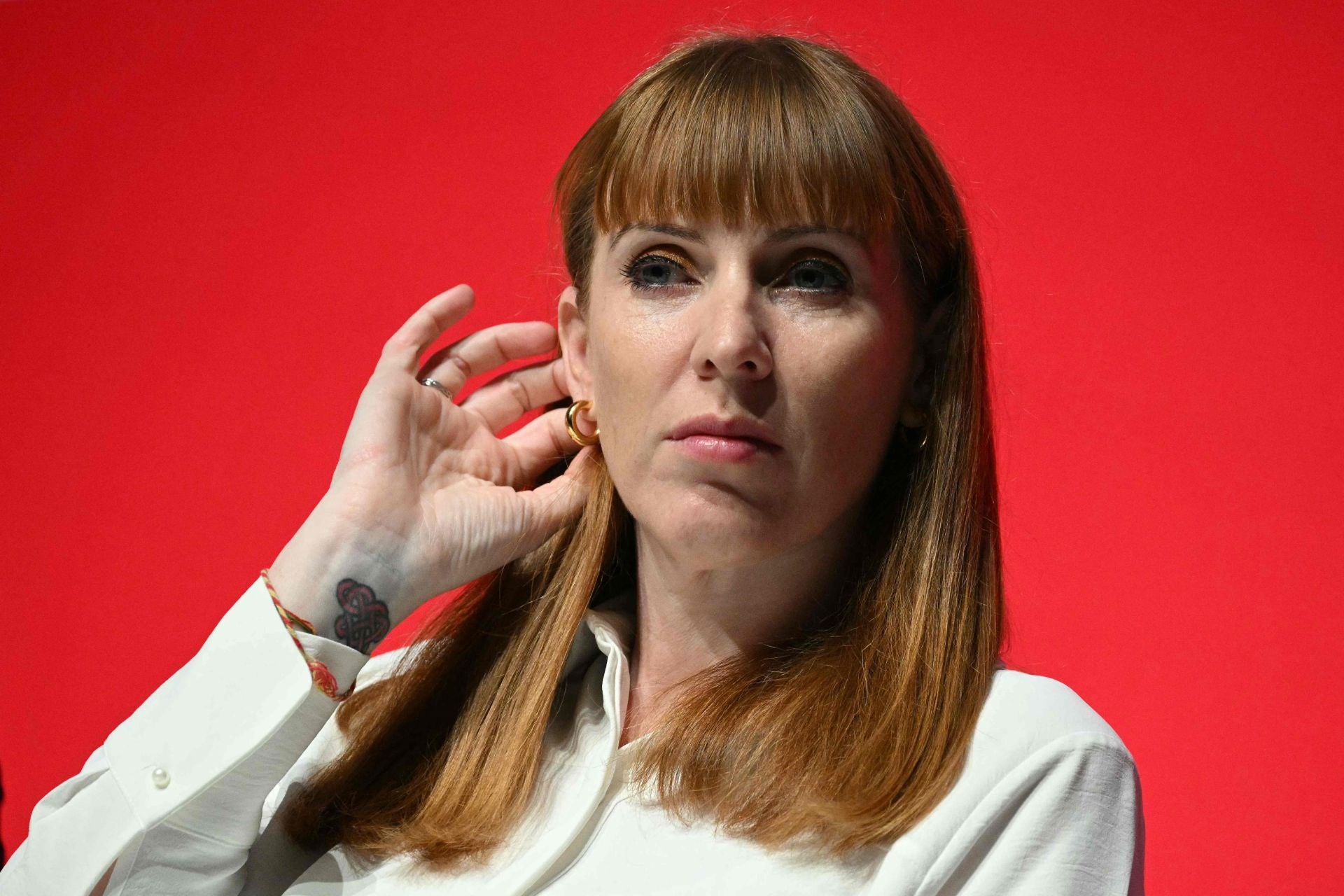 La exnúmero dos del Gobierno de Keir Starmer, Angela Rayner, había reconocido haber pagado menos impuestos de los correspondientes en la compra de una vivienda en el sur del país