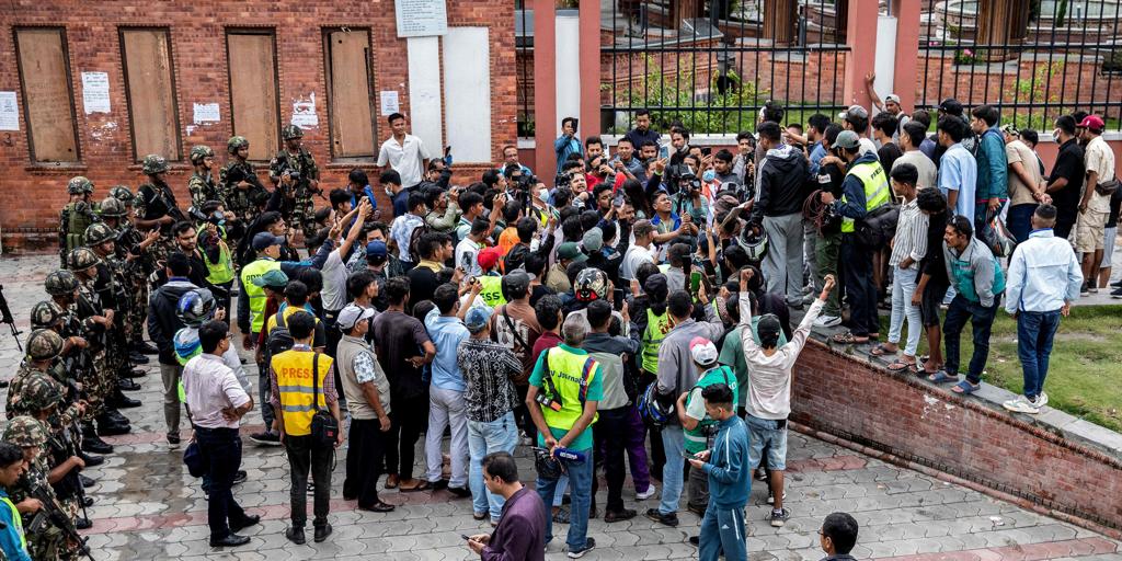 Nepal negocia la elección de un líder con la «Generación Z» mientras continúa sumido en el caos ante el aumento de las protestas