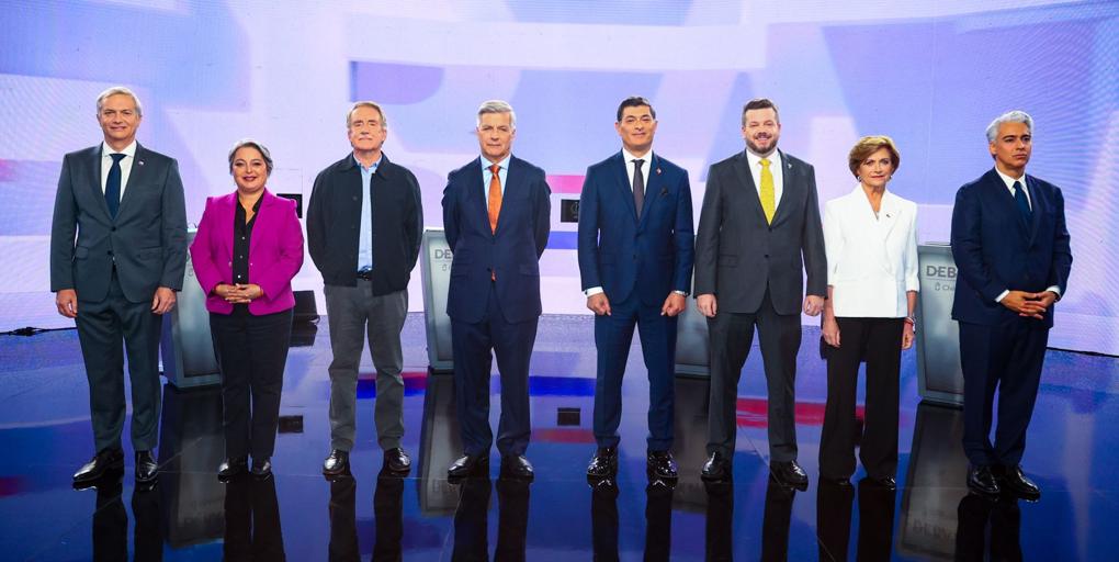 Los candidatos presidenciales chilenos se comprometen a expulsar a los inmigrantes irregulares