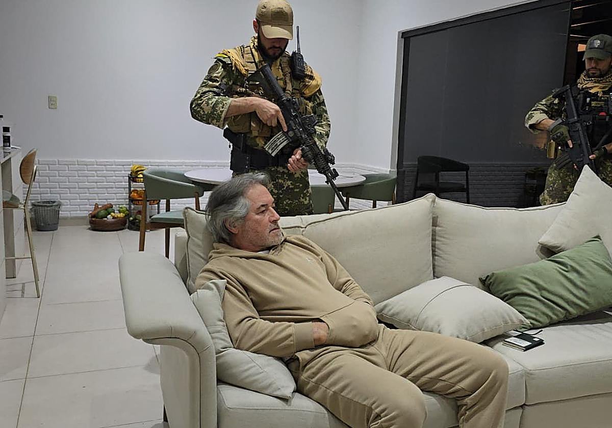 Bermúdez Requena, vinculado al Cartel Jalisco Nueva Generación, residía y se ocultaba en una lujosa casa ubicada en el centro de Paraguay