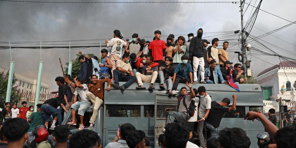 La revolución de la Generación Z que metió fuego al viejo Nepal