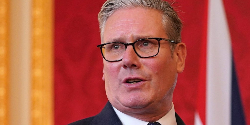 El liderazgo de Keir Starmer se tambalea en medio de rebeliones internas y escándalos políticos
