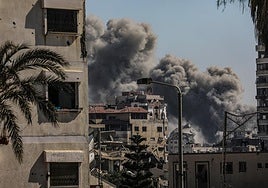 Israel bombardea intensamente Ciudad de Gaza y Marco Rubio advierte que quedan pocos días para un acuerdo