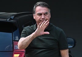 Bolsonaro, ingresado en el hospital tras «sentirse mal» en su prisión domiciliaria