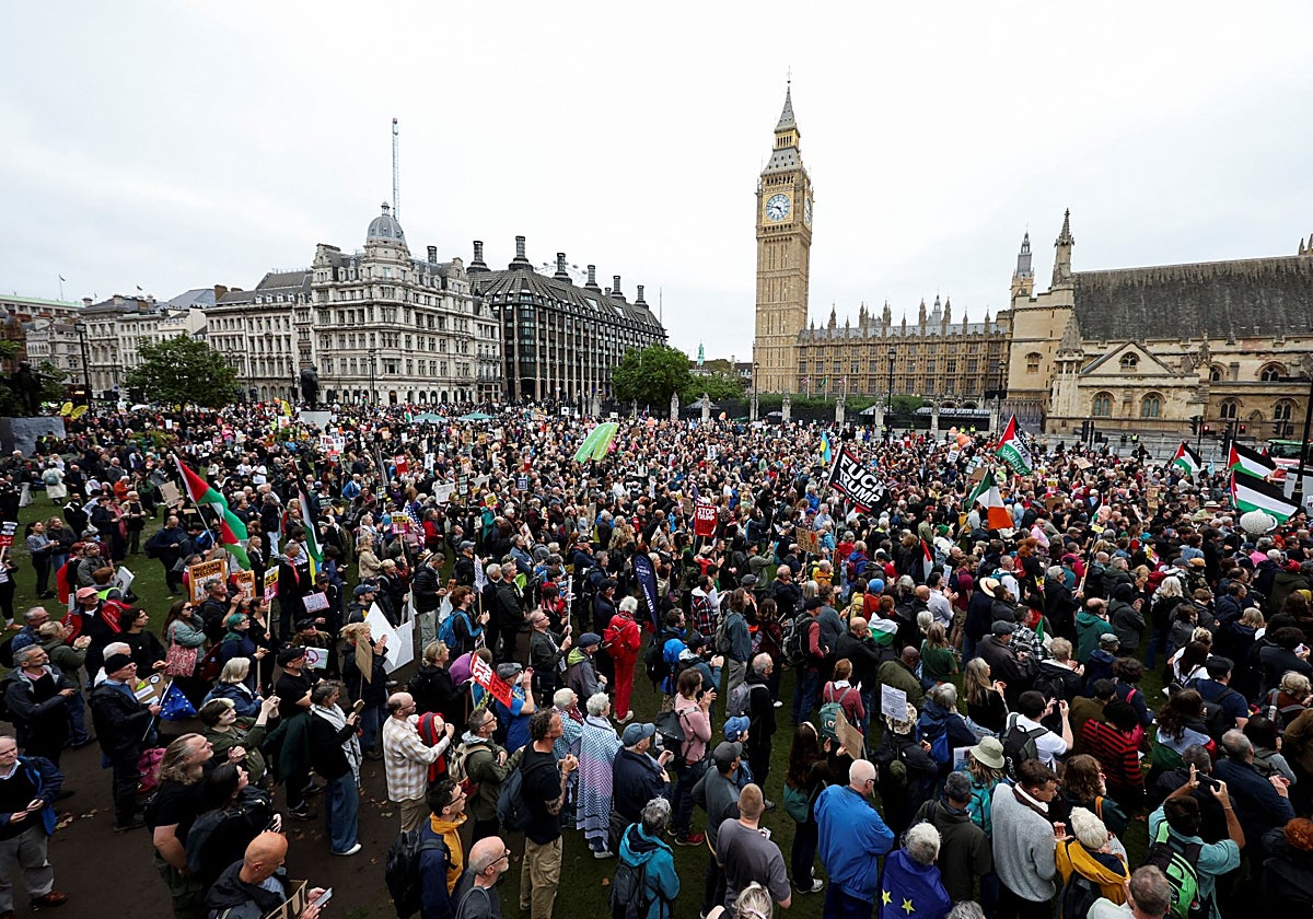 Más de la mitad de los ciudadanos considera que la presidencia de Trump ha sido negativa para el Reino Unido, según encuestas