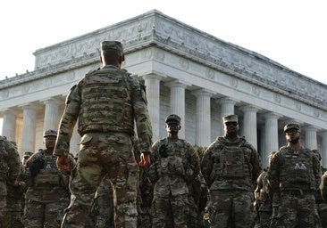 El 'sheriff' Trump militariza la capital del reino y a su población