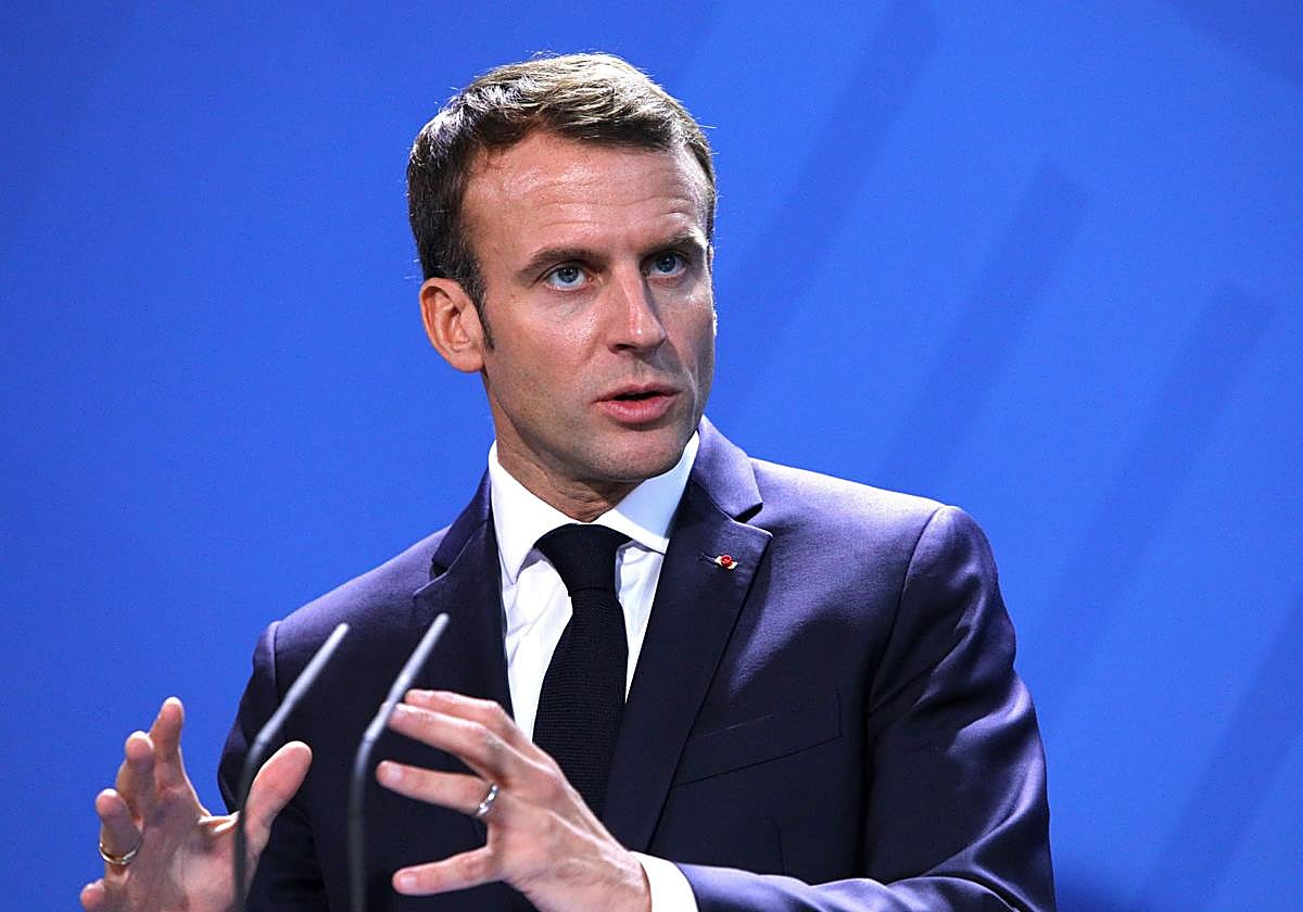 El presidente francés, Emmanuel Macron, podría indultar o conceder su gracia a la última condena de Sarkozy