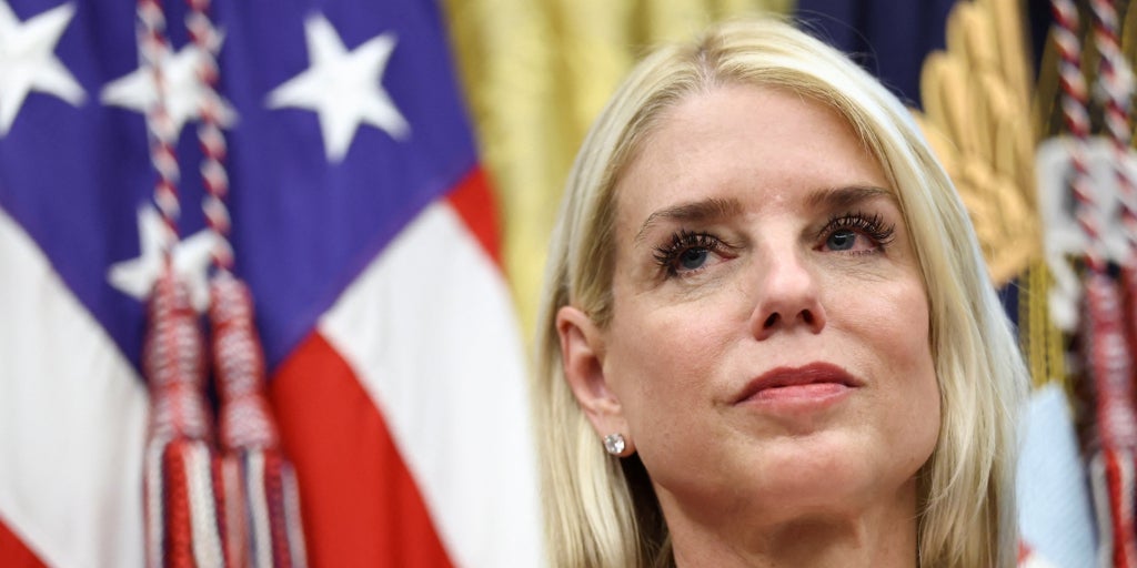 Trump ordena a las fiscales Bondi y Pirro que reimpongan la pena capital en Washington DC