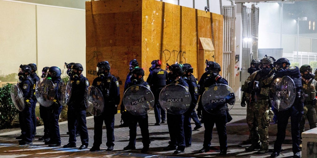 Trump envía tropas a Portland y refuerza la seguridad en centros de inmigración