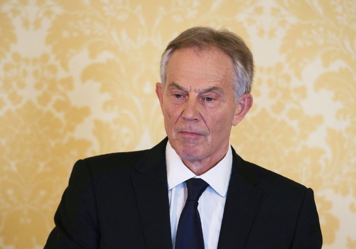 El ex primer ministro británico Tony Blair fue mencionado en algunos reportes de medios como posible líder de una autoridad transitoria para Gaza, según las propuestas de Estados Unidos