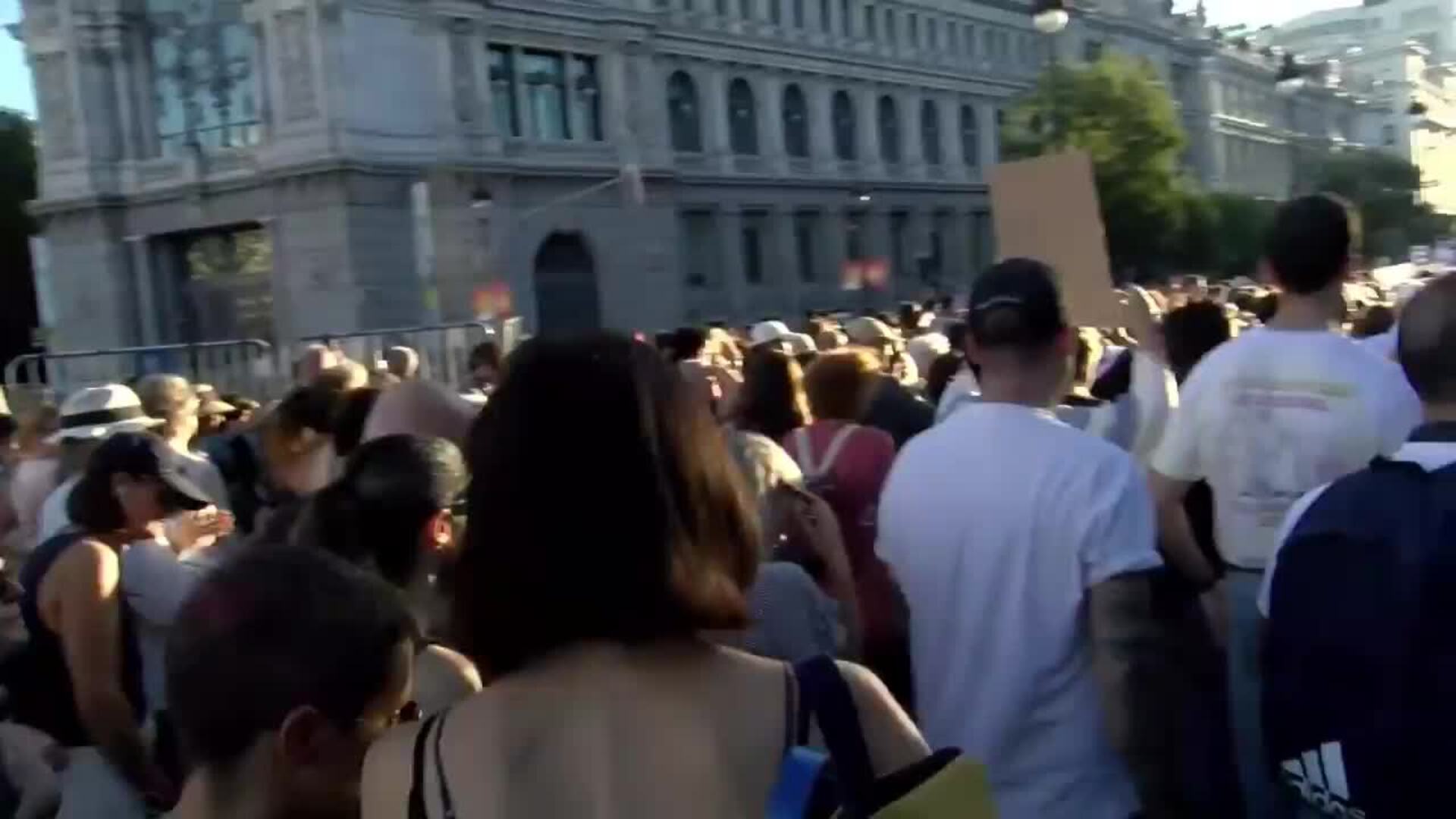 Miles de personas reclaman en Madrid el fin del "genocidio" contra el ...