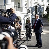 Trump estudia una fase dos del despliegue ante Venezuela