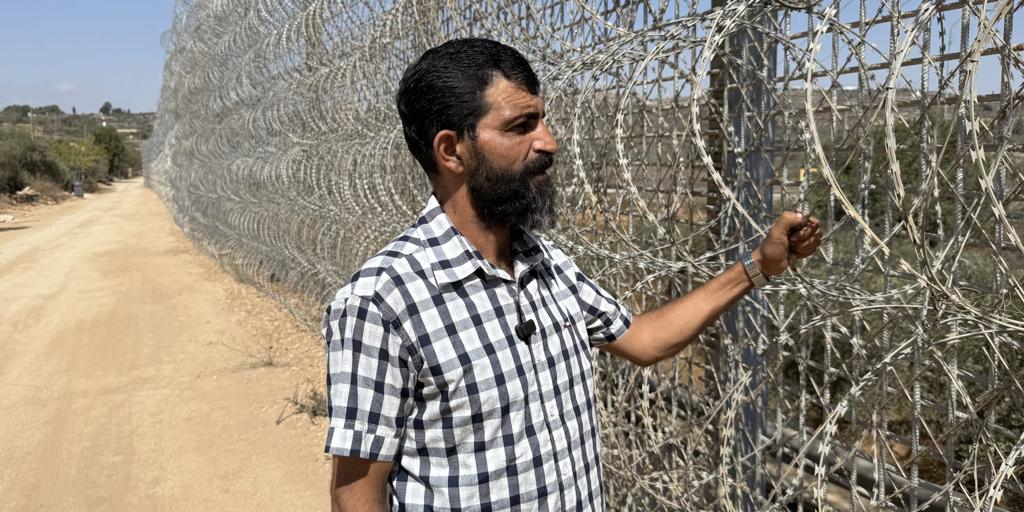 8.000 palestinos 'enjaulados' en el corazón de Cisjordania: «Parecemos ganado»